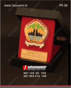 Plakat Kayu DPMPTSP Jawa Tengah